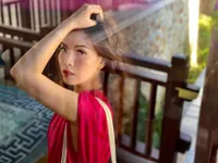 Đan Lê xinh như nữ thần qua góc máy của chồng