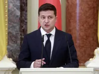 Tổng thống Ukraine Volodymyr Zelenskiy nhập viện điều trị COVID-19