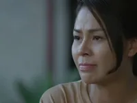 Hướng dương ngược nắng - Tập 7: Minh (Thu Trang) đau đớn, chấp nhận chịu nhục dẫn em trai đến thắp hương cho bố