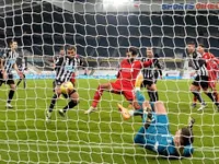 Lacklustre Liverpool held to another draw at Newcastle