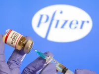 FDA 'bật đèn xanh' cho vaccine của Pfizer - BioNTech