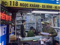 Hà Nội: Công khai, xử lý 41 cửa hàng, hiệu thuốc 'chặt chém' giá khẩu trang