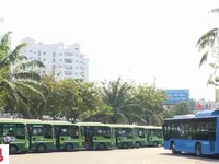 Khách đi xe bus tại TP.HCM giảm một nửa vì ảnh hưởng dịch COVID-19