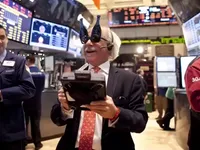 S&agrave;n giao dịch chứng kho&aacute;n New York thay đổi để th&iacute;ch nghi trong thời dịch COVID-19