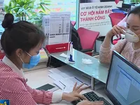 Nhiều ngân hàng giảm phí thanh toán ngoại tệ cho doanh nghiệp