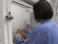 Trung Quốc hướng tới sản xuất đại tr&agrave; vaccine COVID-19