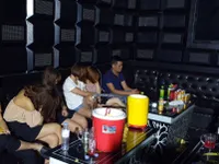 Phát hiện nhóm thanh niên sử dụng ma túy trong quán karaoke chưa có giấy phép hoạt động