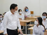 Bộ trưởng Phùng Xuân Nhạ: Không bắt học sinh phải làm dồn dập quá nhiều bài kiểm tra khi đi học trở lại