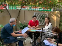 Đoàn làm phim 'Những ngày không quên' vẫn miệt mài quay tiếp