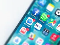 Hàng loạt ứng dụng trên iPhone bị lỗi thoát ra ngoài vì Facebook