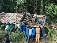 Vị trí xảy ra tai nạn xe khách lao xuống vực tại Kon Tum là 'điểm đen' phải xóa bỏ