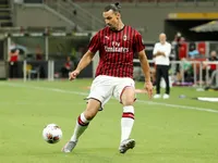 Veteran forward Zlatan Ibrahimovic scored twice in the first half to give AC Milan a 2-1 win at 10-m