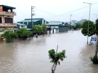 Lũ cuồn cuộn ở Điện Biên, ngập lụt nhiều nơi vì mưa dông lớn tại Bắc Bộ