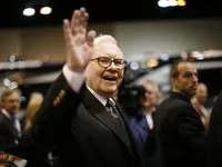 Warren Buffett mua 5% cổ phần, rót hơn 6 tỷ USD vào các công ty Nhật Bản