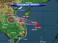 Bão số 5 di chuyển hướng về Trung Bộ, gây mưa to ở miền Trung