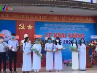 Khai giảng năm học mới tại một số trường học khu vực miền Trung