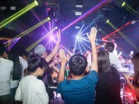 Quán bar, karaoke ở Hà Nội được hoạt động trở lại từ 0h ngày 16/9