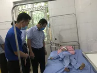 Lào Cai: 3 học sinh bị thương trong vụ sập cổng trường sức khỏe ổn định