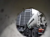 Sông Seine hứng chịu hàng trăm lít nước thải độc hại
