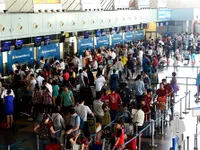 Prices of air tickets for Tết to be strictly controlled: CAAV