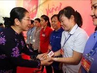 HCM City, provinces provide gifts for residents on Tết