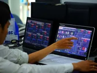 VN-Index advances despite profit lock-in