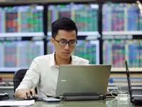 Stocks ease early losses on buying-in for low-priced items