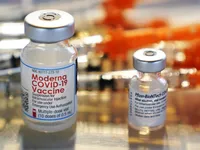 Mỹ phê chuẩn việc bảo quản vaccine của Pfizer ở nhiệt độ đông lạnh thông thường