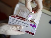 Vì sao Italy chặn 250.000 liều vaccine COVID-19 xuất khẩu sang Australia?