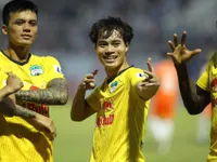 SHB Đà Nẵng 0-2 Hoàng Anh Gia Lai: Văn Toàn, Công Phượng lập công, HAGL lấy lại ngôi đầu V.league 2021