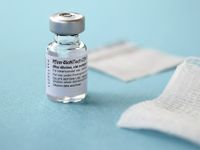 Vaccine của AstraZeneca và Pfizer-BioNTech hiệu quả với các biển thể Delta, Kappa