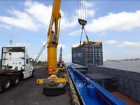 Kinh tế Việt Nam vững vàng giữa đại dịch