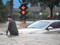 Chuyện nóng tuần qua: Biến thể Delta 'châm ngòi' làn sóng dịch mới, thiên tai càn quét từ châu Á đến châu Âu