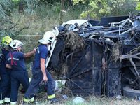 Tai nạn xe bus ở Hungary khiến 8 người thiệt mạng, hàng chục người bị thương