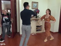 Ngày mai bình yên - Tập 9: Chồng cũ của dì Mai vừa xuất hiện, đám côn đồ đã ập đến