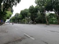 Hanoians speak on the first day of nationwide social distancing