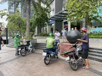 Delivery service becomes hot freelance job amid COVID-19