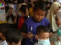 Malaysia cho phép học sinh tiểu học xét nghiệm COVID-19 tại nhà