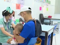 TP Hồ Chí Minh: Chưa có vaccine sởi, DPT cho tiêm chủng mở rộng