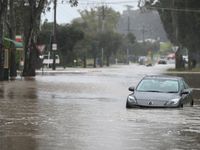 Miền Đông Australia hứng chịu thêm mưa lớn, lũ lụt “đe dọa tính mạng”