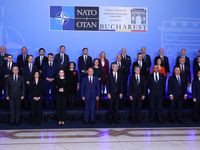 NATO hỗ trợ Ukraine tái thiết hạ tầng năng lượng