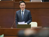 'Mỗi người Việt Nam c&oacute; 4 t&agrave;i khoản MXH, ngăn chặn tin xấu độc thực sự kh&oacute; khăn'