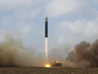 Mỹ áp đặt lệnh trừng phạt 3 quan chức Triều Tiên sau vụ thử ICBM