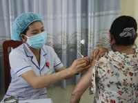 Đẩy mạnh tiêm vaccine phòng COVID-19 mũi bổ sung và mũi nhắc lại