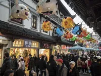 Trung Quốc: Cú hích tiêu dùng từ Tết Nguyên đán và Olympic Bắc Kinh