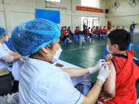 Hà Nội đã có 142.200 trẻ từ 5 đến dưới 12 tuổi được tiêm vaccine phòng COVID-19