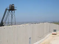 Israel tuyên bố tấn công trả đũa vào miền Nam Lebanon sau vụ bắn tên lửa