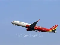 Malaysian PM meets Vietnamese entrepreneurs in Hanoi