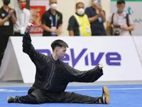 VĐV wushu Nguyễn Văn Phương gặp chấn thương khi đang thi đấu