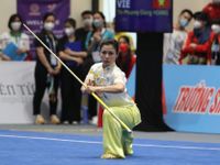 Hoàng Thị Phương Giang tự tin giành vàng Wushu côn thuật và đao thuật